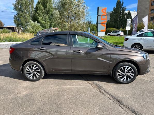 Lada (ВАЗ) Vesta I с пробегом 2018 года, цена 1 040 000 рублей, 102245 км, седан, Автокод Объявления