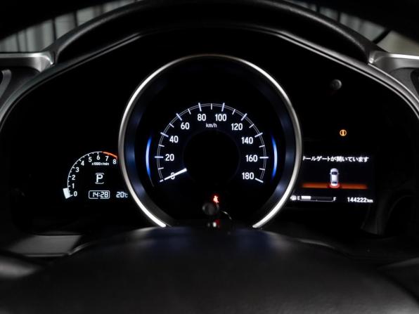 Honda Fit III Рестайлинг с пробегом 2018 года, цена 1 089 000 рублей, 144222 км, хэтчбек, Автокод Объявления