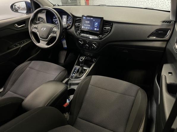 Hyundai Solaris II Рестайлинг с пробегом 2022 года, цена 1 630 000 рублей, 66054 км, седан, Автокод Объявления