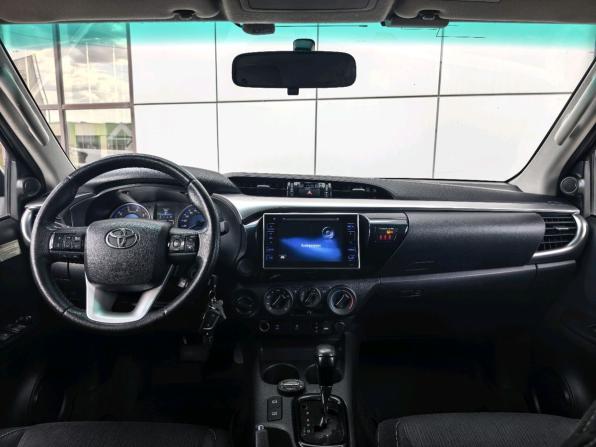 Toyota Hilux VIII с пробегом 2015 года, цена 2 879 000 рублей, 206000 км, offers.body_type.unknown, Автокод Объявления