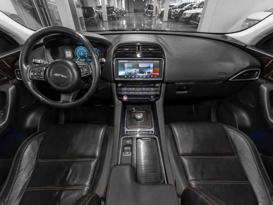 Jaguar F-Pace I Москва  - изображение 8