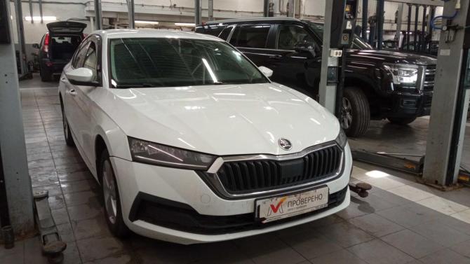 Skoda Octavia IV (A8) с пробегом 2021 года, цена 1 200 000 рублей, 465792 км, лифтбек, Автокод Объявления