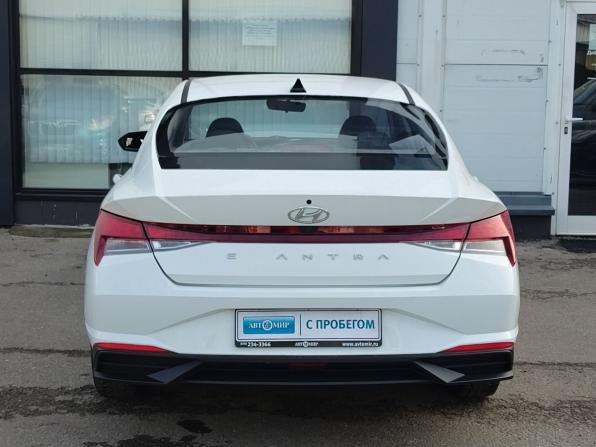 Hyundai Elantra VII (CN7) с пробегом 2022 года, цена 2 000 000 рублей, 48208 км, седан, Автокод Объявления