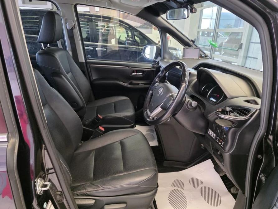 Toyota Voxy III (R80) Челябинск  - изображение 13