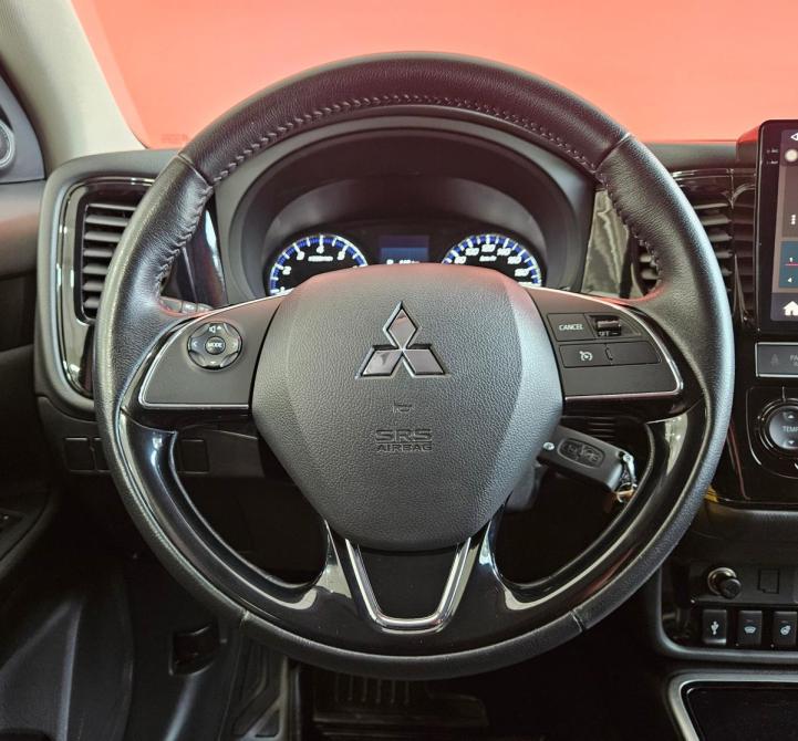 Mitsubishi Outlander III Рестайлинг 3 Вологда  - изображение 11