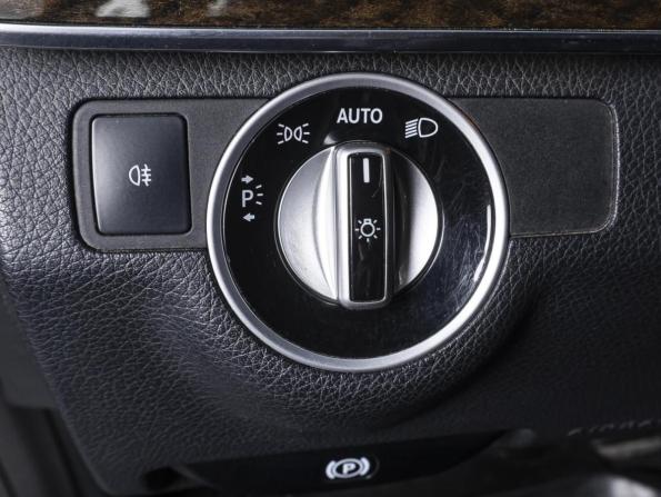 Mercedes-Benz E-Класс IV (W212 S212 C207) Рестайлинг с пробегом 2013 года, цена 1 980 000 рублей, 237250 км, седан, Автокод Объявления