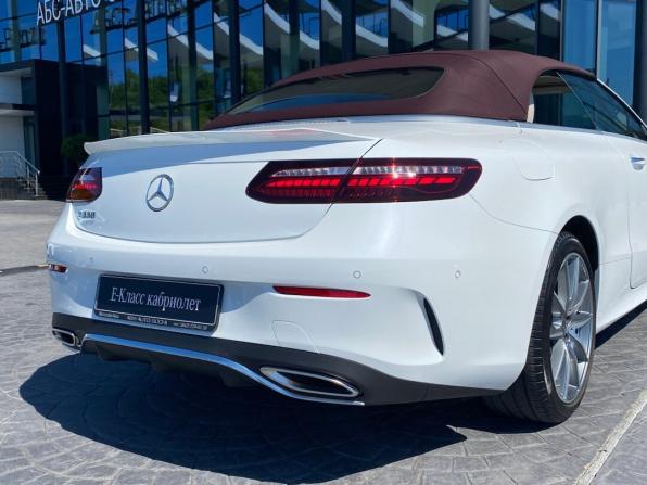 Mercedes-Benz E-Класс V (W213 S213 C238) Рестайлинг с пробегом 2021 года, цена 8 990 000 рублей, 5921 км, кабриолет, Автокод Объявления