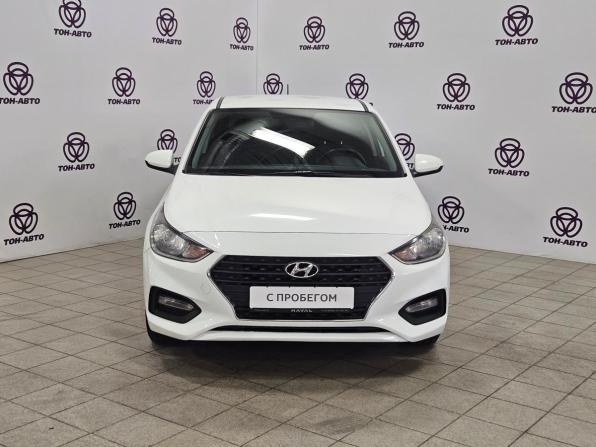 Hyundai Solaris II с пробегом 2018 года, цена 1 061 000 рублей, 163794 км, седан, Автокод Объявления
