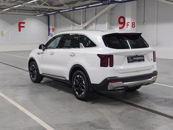 Kia Sorento IV Рестайлинг с пробегом 2024 года, цена 5 625 000 рублей, 37675 км, внедорожник, Автокод Объявления