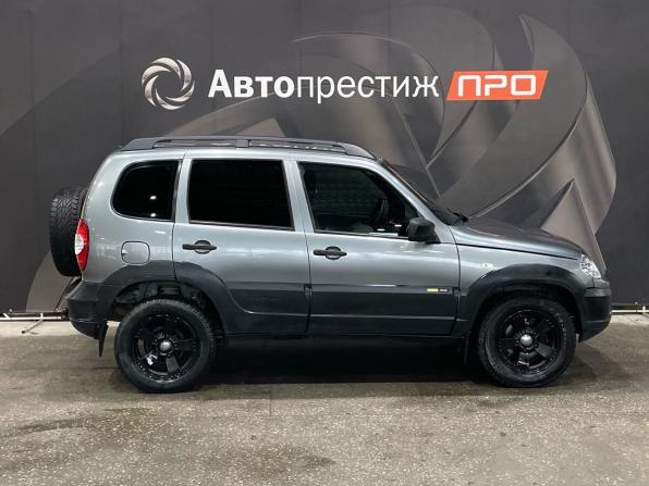 Chevrolet Niva I Рестайлинг с пробегом 2016 года, цена 590 000 рублей, 137000 км, внедорожник, Автокод Объявления