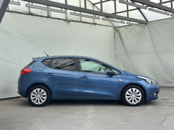 Kia Ceed II с пробегом 2013 года, цена 1 080 000 рублей, 175503 км, хэтчбек, Автокод Объявления