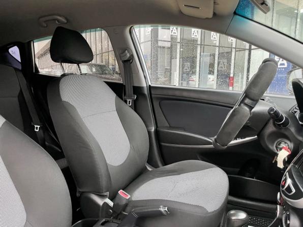 Hyundai Solaris I с пробегом 2014 года, цена 690 000 рублей, 196000 км, хэтчбек, Автокод Объявления