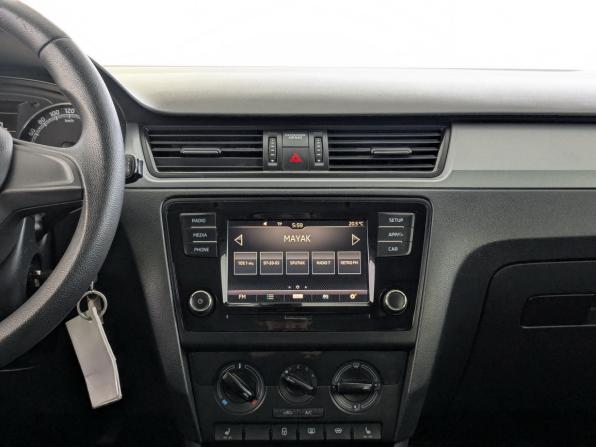 Skoda Rapid I Рестайлинг с пробегом 2019 года, цена 925 000 рублей, 117953 км, лифтбек, Автокод Объявления