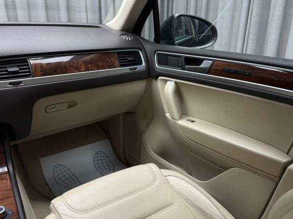 Volkswagen Touareg II с пробегом 2011 года, цена 1 749 000 рублей, 310436 км, внедорожник, Автокод Объявления