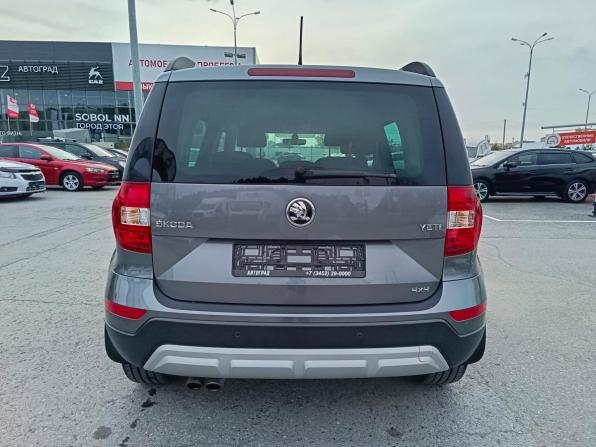 Skoda Yeti I Рестайлинг с пробегом 2018 года, цена 1 619 995 рублей, 109279 км, внедорожник, Автокод Объявления