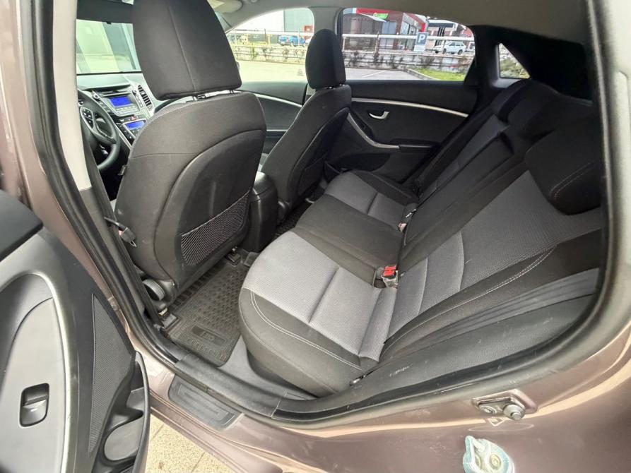 Hyundai i30 II Владикавказ  - изображение 11