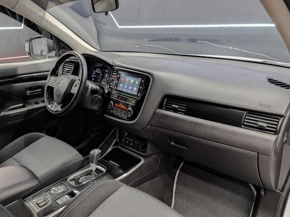 Mitsubishi Outlander III Рестайлинг 3 с пробегом 2020 года, цена 2 399 000 рублей, 98552 км, внедорожник, Автокод Объявления