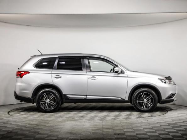 Mitsubishi Outlander III Рестайлинг 2 с пробегом 2016 года, цена 2 016 000 рублей, 38000 км, внедорожник, Автокод Объявления