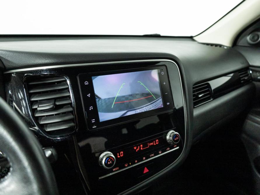 Mitsubishi Outlander III Рестайлинг 3 Санкт-Петербург  - изображение 15