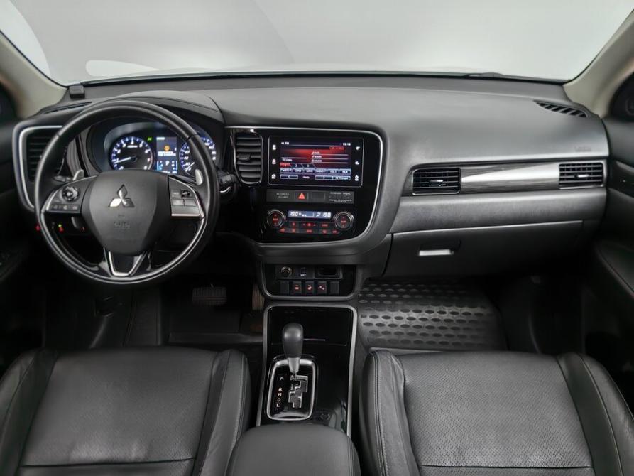 Mitsubishi Outlander III Рестайлинг 2 Подольск  - изображение 12