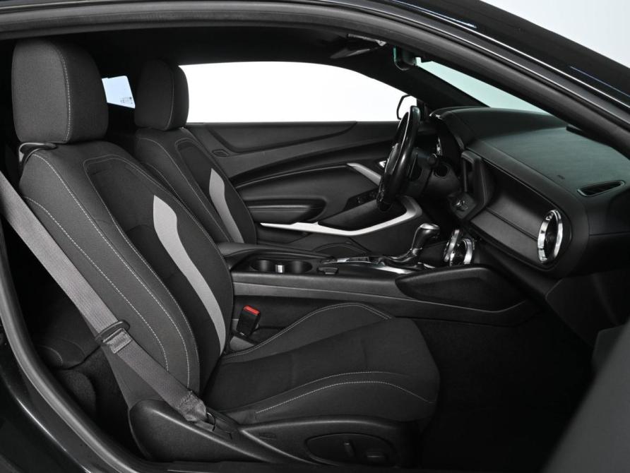 Chevrolet Camaro VI Рестайлинг Ростов-на-Дону  - изображение 8