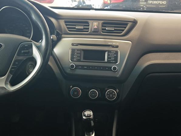 Kia Rio III Рестайлинг с пробегом 2016 года, цена 990 000 рублей, 120000 км, седан, Автокод Объявления