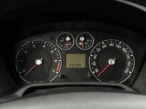 Ford Fusion I Рестайлинг с пробегом 2008 года, цена 299 000 рублей, 242000 км, хэтчбек, Автокод Объявления