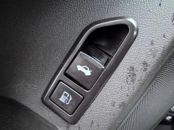 Hyundai Sonata V (NF) Рестайлинг с пробегом 2010 года, цена 720 000 рублей, 220000 км, седан, Автокод Объявления