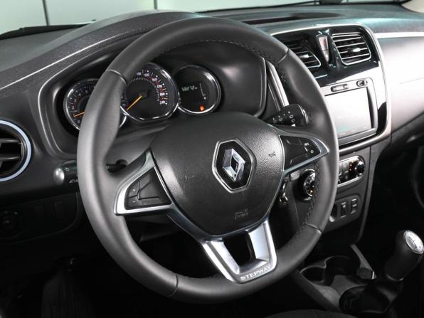 Renault Sandero II Рестайлинг с пробегом 2019 года, цена 1 215 000 рублей, 58272 км, хэтчбек, Автокод Объявления