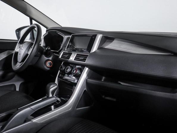 Mitsubishi Xpander I с пробегом 2022 года, цена 2 389 000 рублей, 66000 км, внедорожник, Автокод Объявления