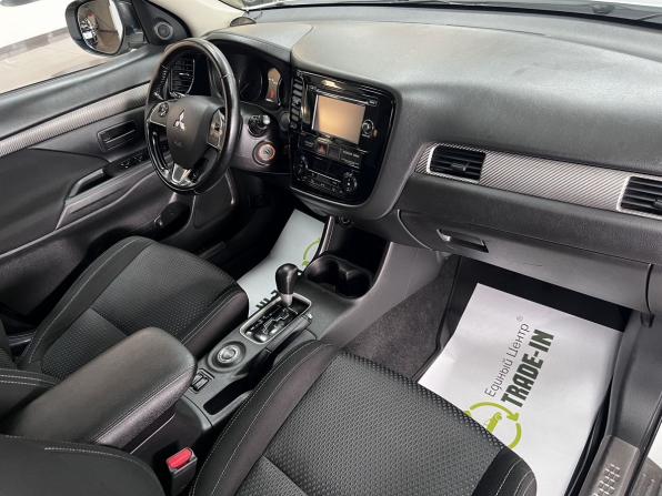 Mitsubishi Outlander III Рестайлинг 2 с пробегом 2016 года, цена 1 675 000 рублей, 194878 км, внедорожник, Автокод Объявления