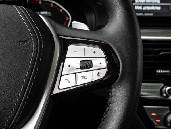 BMW 5 серии VII (G30/G31/G38) Рестайлинг с пробегом 2020 года, цена 5 100 000 рублей, 69058 км, седан, Автокод Объявления