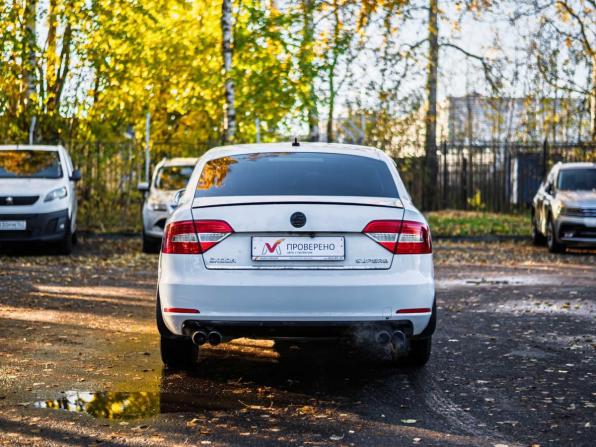 Skoda Superb II Рестайлинг с пробегом 2014 года, цена 900 000 рублей, 283544 км, универсал, Автокод Объявления