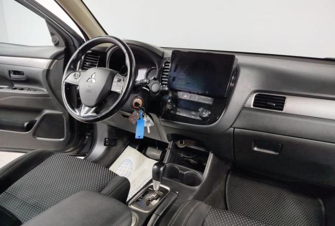 Mitsubishi Outlander III Рестайлинг 2 с пробегом 2016 года, цена 1 750 000 рублей, 189572 км, внедорожник, Автокод Объявления