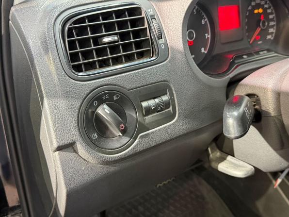 Volkswagen Polo V с пробегом 2014 года, цена 840 000 рублей, 138883 км, седан, Автокод Объявления