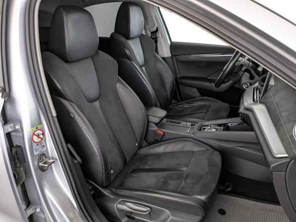 Skoda Octavia IV (A8) с пробегом 2021 года, цена 2 120 000 рублей, 145049 км, лифтбек, Автокод Объявления