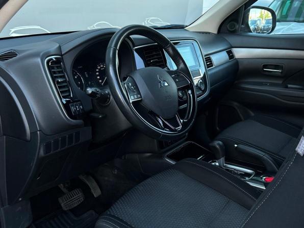 Mitsubishi Outlander III Рестайлинг 2 с пробегом 2018 года, цена 1 819 600 рублей, 152066 км, внедорожник, Автокод Объявления