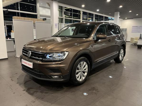 Volkswagen Tiguan II с пробегом 2017 года, цена 1 960 000 рублей, 236320 км, внедорожник, Автокод Объявления