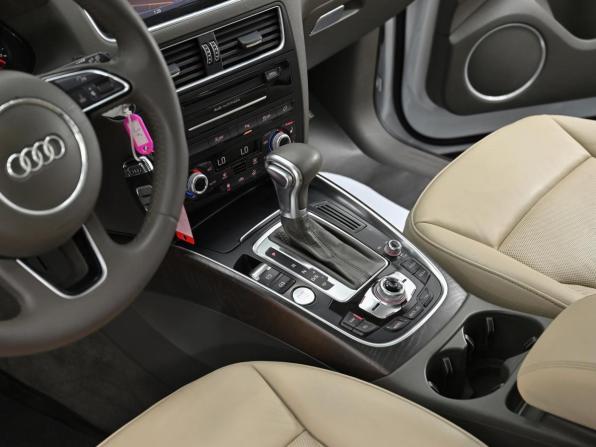 Audi Q5 I (8R) Рестайлинг с пробегом 2015 года, цена 2 049 000 рублей, 103000 км, внедорожник, Автокод Объявления
