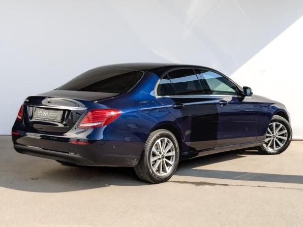 Mercedes-Benz E-Класс V (W213 S213 C238) с пробегом 2018 года, цена 2 985 000 рублей, 87976 км, седан, Автокод Объявления