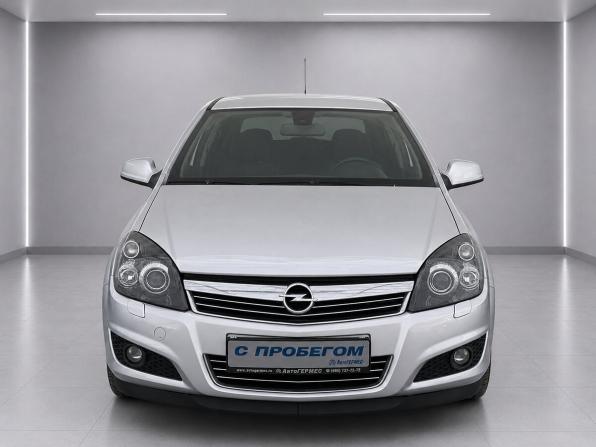 Opel Astra H Рестайлинг с пробегом 2011 года, цена 630 000 рублей, 152039 км, седан, Автокод Объявления