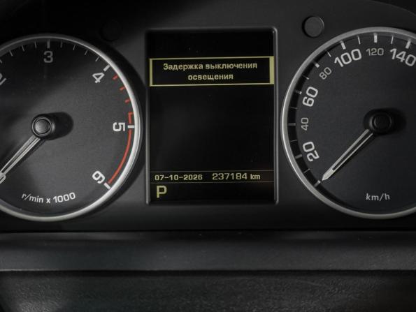 Land Rover Discovery IV с пробегом 2012 года, цена 1 899 000 рублей, 237184 км, внедорожник, Автокод Объявления