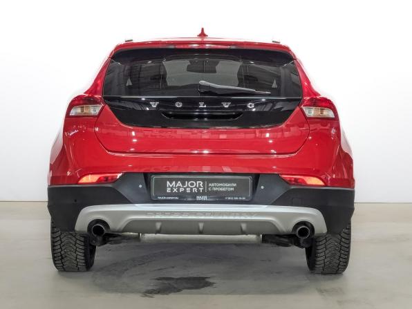 Volvo V40 Cross Country I Рестайлинг с пробегом 2019 года, цена 2 095 000 рублей, 64100 км, хэтчбек, Автокод Объявления