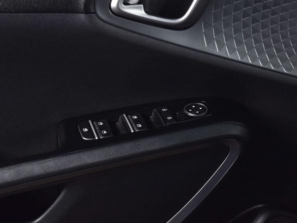 Kia Soul III с пробегом 2019 года, цена 1 949 999 рублей, 67650 км, хэтчбек, Автокод Объявления