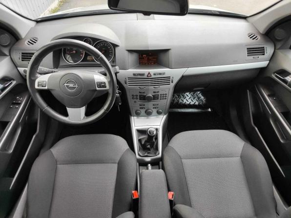 Opel Astra H Рестайлинг с пробегом 2011 года, цена 535 000 рублей, 173036 км, хэтчбек, Автокод Объявления
