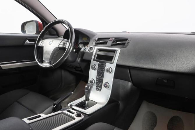 Volvo S40 II Рестайлинг с пробегом 2012 года, цена 929 000 рублей, 107200 км, седан, Автокод Объявления