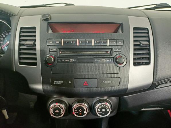 Mitsubishi Outlander II Рестайлинг с пробегом 2011 года, цена 899 000 рублей, 228000 км, внедорожник, Автокод Объявления