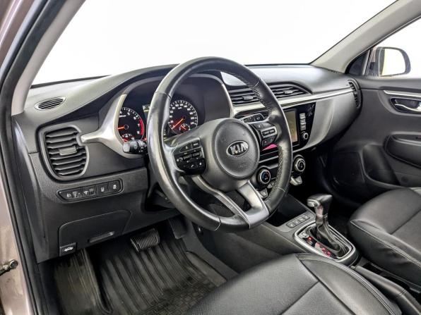 Kia Rio IV Рестайлинг с пробегом 2021 года, цена 1 710 000 рублей, 116910 км, хэтчбек, Автокод Объявления