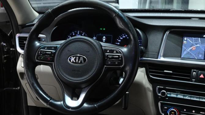 Kia Optima IV с пробегом 2017 года, цена 1 550 000 рублей, 183876 км, седан, Автокод Объявления