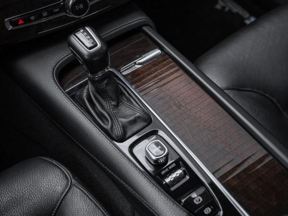 Volvo XC90 II с пробегом 2016 года, цена 2 899 000 рублей, 163106 км, внедорожник, Автокод Объявления